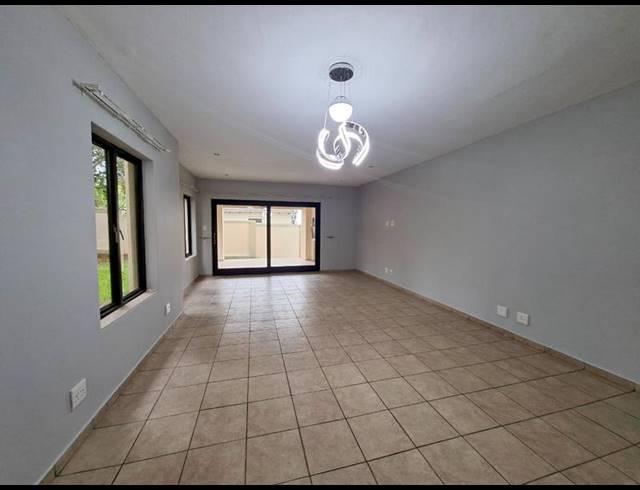 3 BEDROOM HOUSE FOR SALE IN MIDSTREAM ESTATE